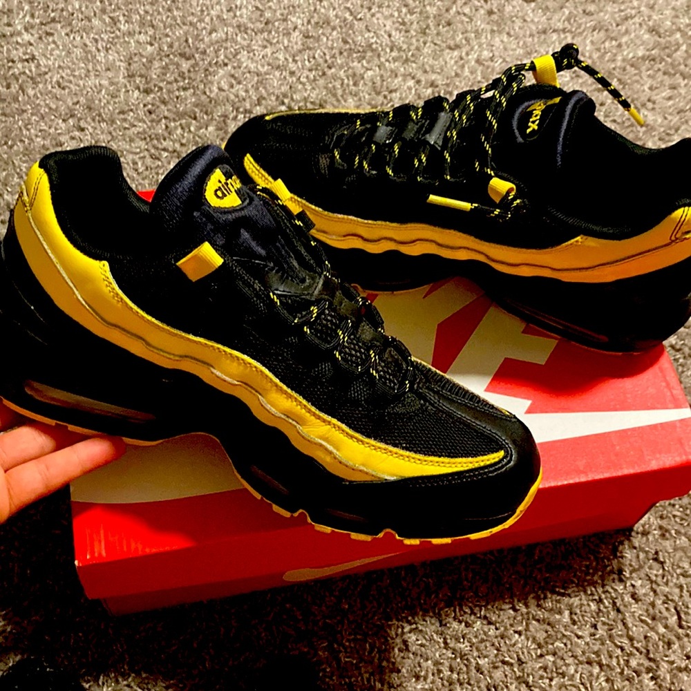SOLD - Rare Nike Air Max 95 black and yellow